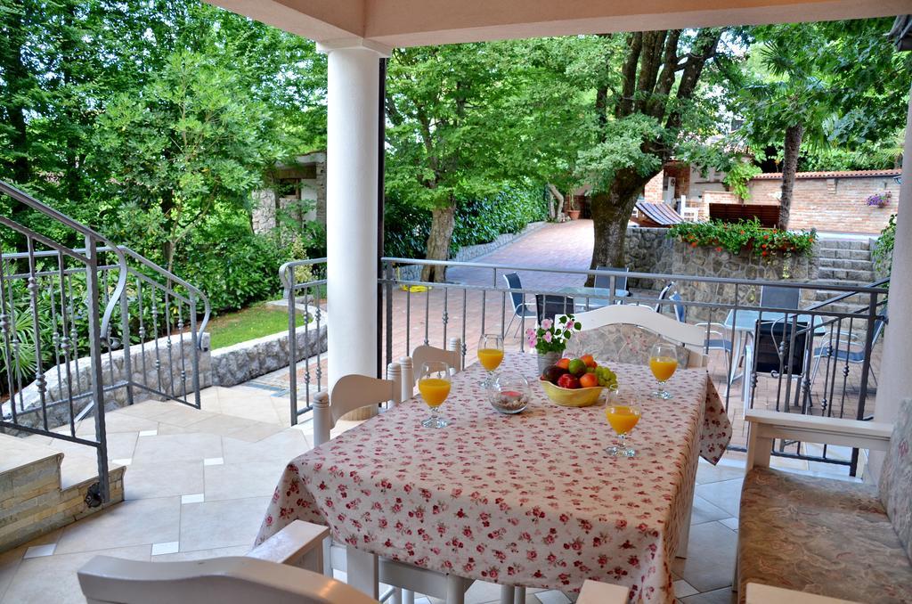 Villa Amalia Apartment 2 Malinska Zimmer foto